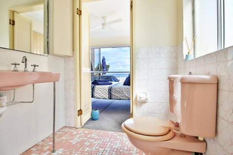 The Rotunda, Gerroa - Yamba Accommodation 26