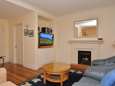 Villa 2br Prosecco Villa Located Within Cypress Lakes Resort - Yamba Accommodation 1