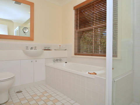 Villa 2br Prosecco Villa Located Within Cypress Lakes Resort - Yamba Accommodation 13