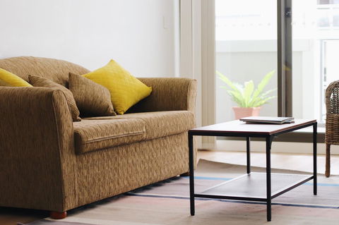 Modern & Cosy 2-Bedroom Apartment Hornsby - Yamba Accommodation 2