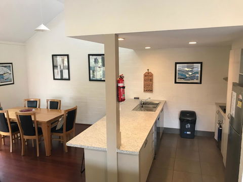 Mariner Bay Apartments - Yamba Accommodation 4