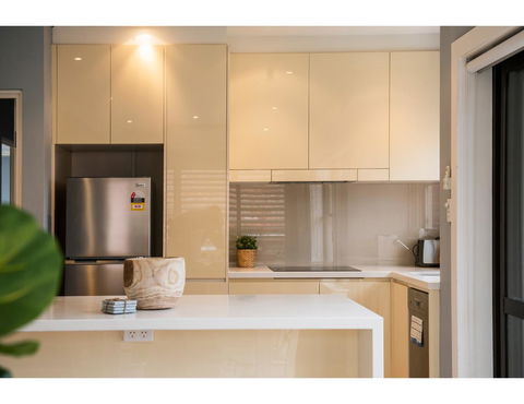 Beachside Getaway In Freshie W Parking - Yamba Accommodation 2