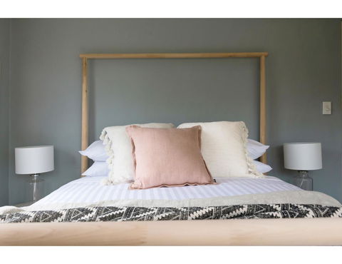 Beachside Getaway In Freshie W Parking - Yamba Accommodation 11