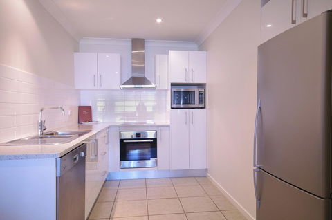 Macquarie Waters Boutique Apartment Hotel - Yamba Accommodation 19