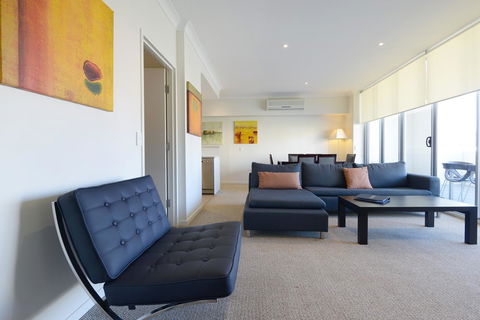 Macquarie Waters Boutique Apartment Hotel - Yamba Accommodation 11
