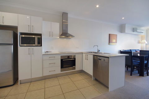 Macquarie Waters Boutique Apartment Hotel - Yamba Accommodation 18