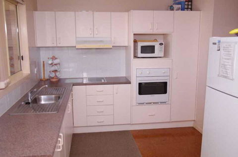 Bellhaven 2, 17 Willow Street - Yamba Accommodation 0