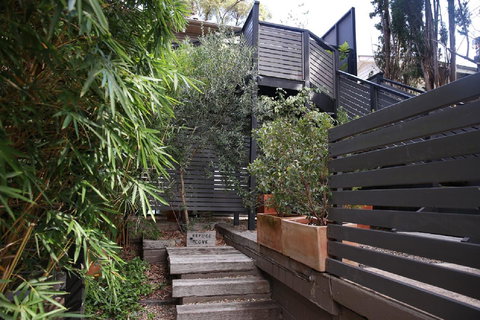 Refuge Cove On Pittwater - Yamba Accommodation 2