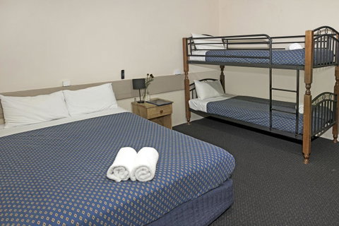 Banjo Paterson Inn - Yamba Accommodation 11