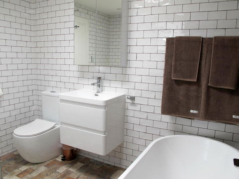 Apple Tree Cottage - Yamba Accommodation 3