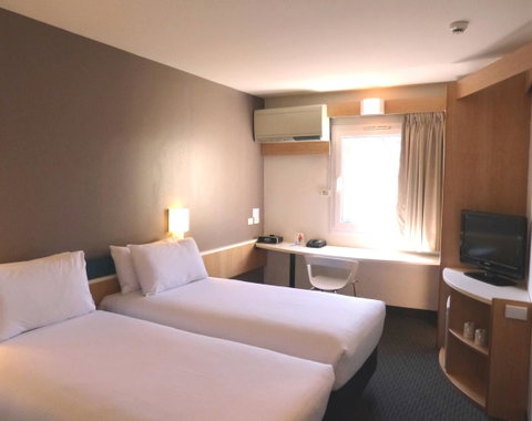 Ibis Thornleigh - Yamba Accommodation 24