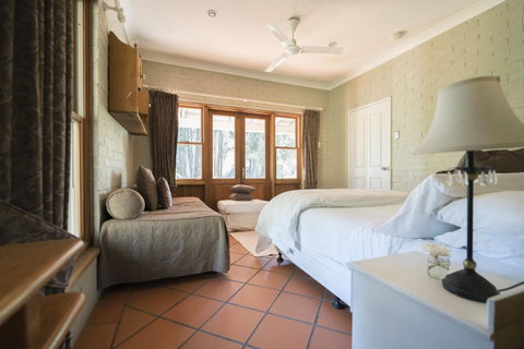 Thistle Hill Guesthouse - Walk To Many Wineries And Restaurants - Yamba Accommodation 38