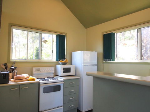 Bundle Hill Cottages - Yamba Accommodation 14