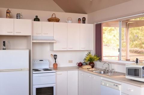 Bundle Hill Cottages - Yamba Accommodation 41
