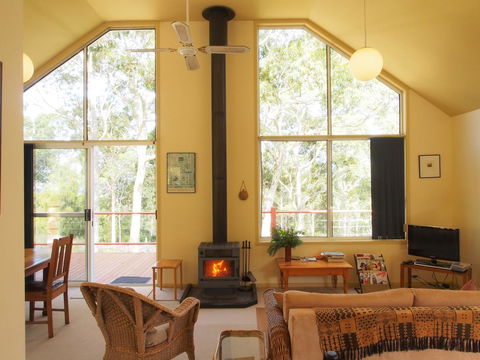 Bundle Hill Cottages - Yamba Accommodation 18