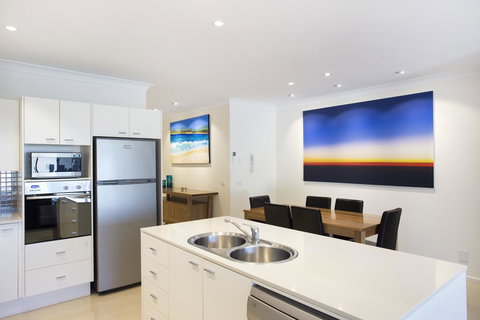 Beachfront 2 - Yamba Accommodation 7