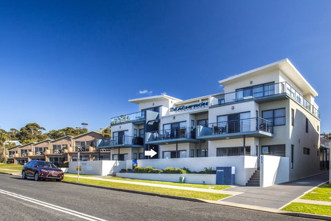 Beachfront 2 - Yamba Accommodation 4