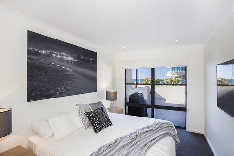 Beachfront 2 - Yamba Accommodation 12