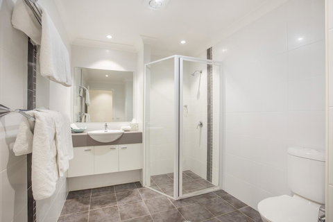 Beachfront 2 - Yamba Accommodation 18