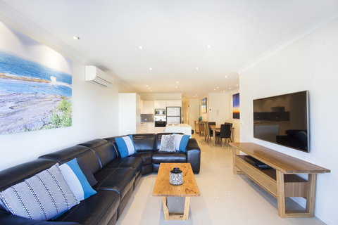 Beachfront 2 - Yamba Accommodation 9