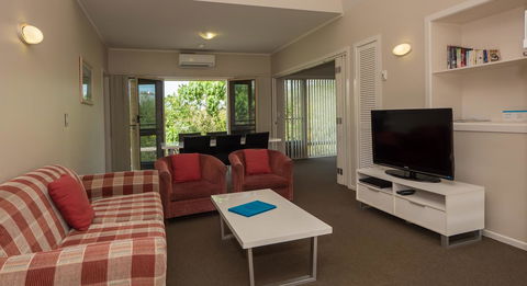 Hastings Cove Holiday Apartments - Yamba Accommodation 3