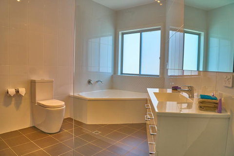 Hunter Oasis - Yamba Accommodation 27