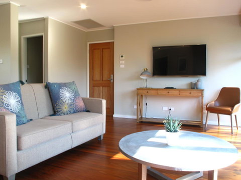 Hunter Oasis - Yamba Accommodation 3