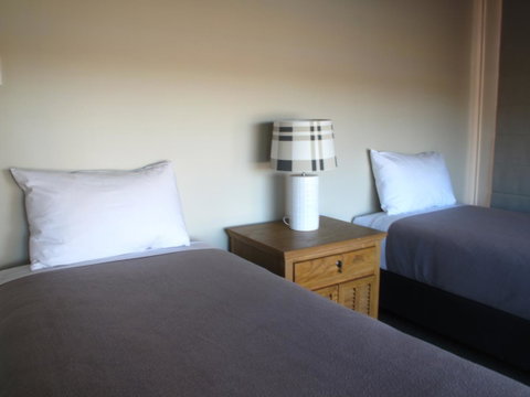 Hunter Oasis - Yamba Accommodation 1