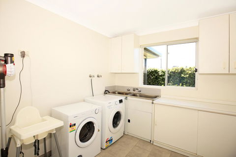 Neptune I Absolute Beachfront I Stunning Views - Yamba Accommodation 25