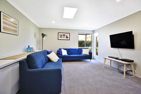 Neptune I Absolute Beachfront I Stunning Views - Yamba Accommodation 7