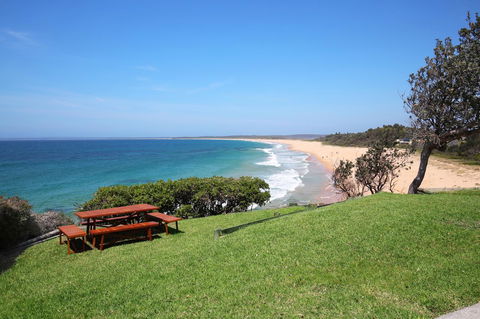 Neptune I Absolute Beachfront I Stunning Views - Yamba Accommodation 31