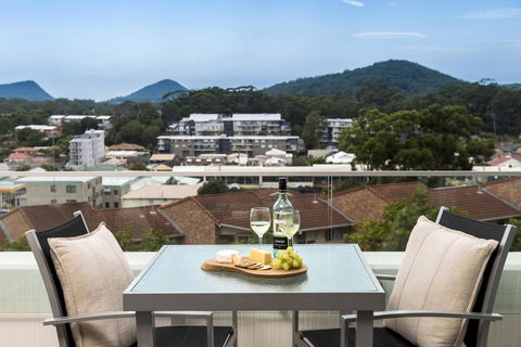 Oaks Nelson Bay Lure Suites - Yamba Accommodation 5