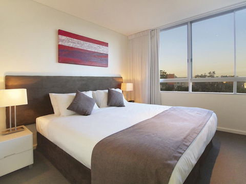 Oaks Nelson Bay Lure Suites - Yamba Accommodation 13