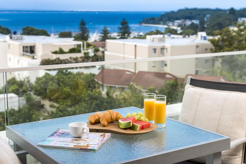 Oaks Nelson Bay Lure Suites - Yamba Accommodation 6