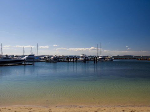 Oaks Nelson Bay Lure Suites - Yamba Accommodation 3