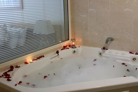 The Boathouse Resort Luxury Apartments - Yamba Accommodation 20