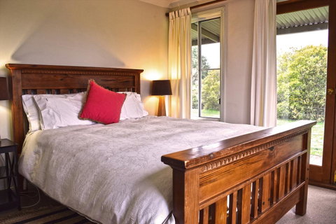 Borrodell Vineyard - Yamba Accommodation 24