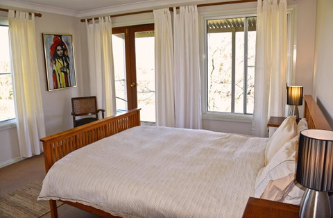 Borrodell Vineyard - Yamba Accommodation 16