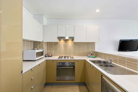 Quality Suites Pioneer Sands - Yamba Accommodation 11