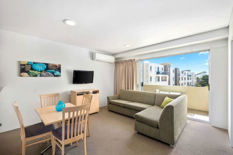 Quality Suites Pioneer Sands - Yamba Accommodation 3