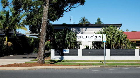 Club Byron Accommodation - Yamba Accommodation 0