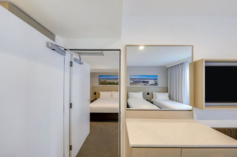 Travelodge Hotel Sydney Airport - Yamba Accommodation 2