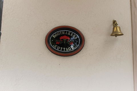 Boot Makers Cottage - Yamba Accommodation 0