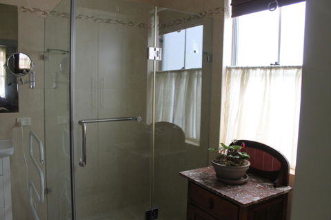 Boot Makers Cottage - Yamba Accommodation 16