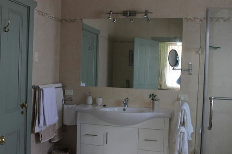 Boot Makers Cottage - Yamba Accommodation 15