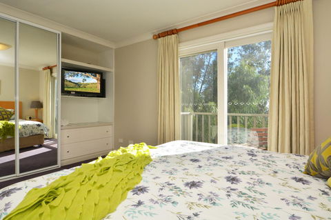 Villa 3br Chianti Villa Located Within Cypress Lakes Resort - Yamba Accommodation 12