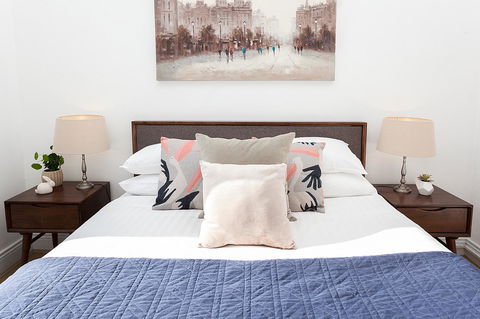 Stylish Apartment With Garage Near Bondi Beach - Yamba Accommodation 7