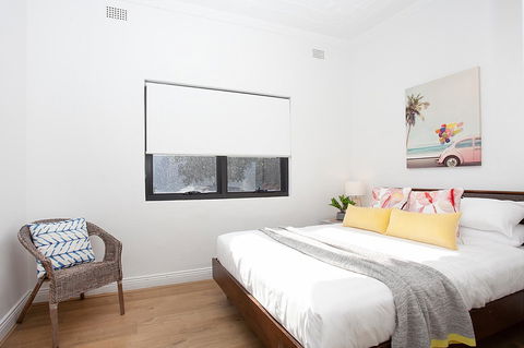Stylish Apartment With Garage Near Bondi Beach - Yamba Accommodation 4