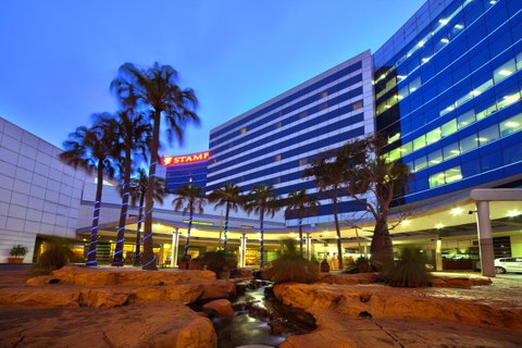 Stamford Plaza Sydney Airport Hotel & Conference Centre - Yamba Accommodation 0