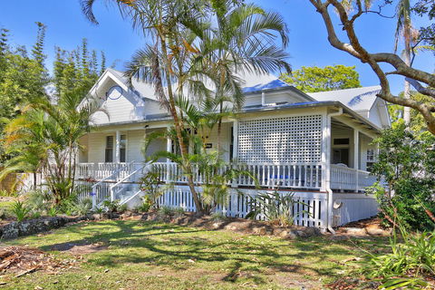 Arcadia House - Yamba Accommodation 0